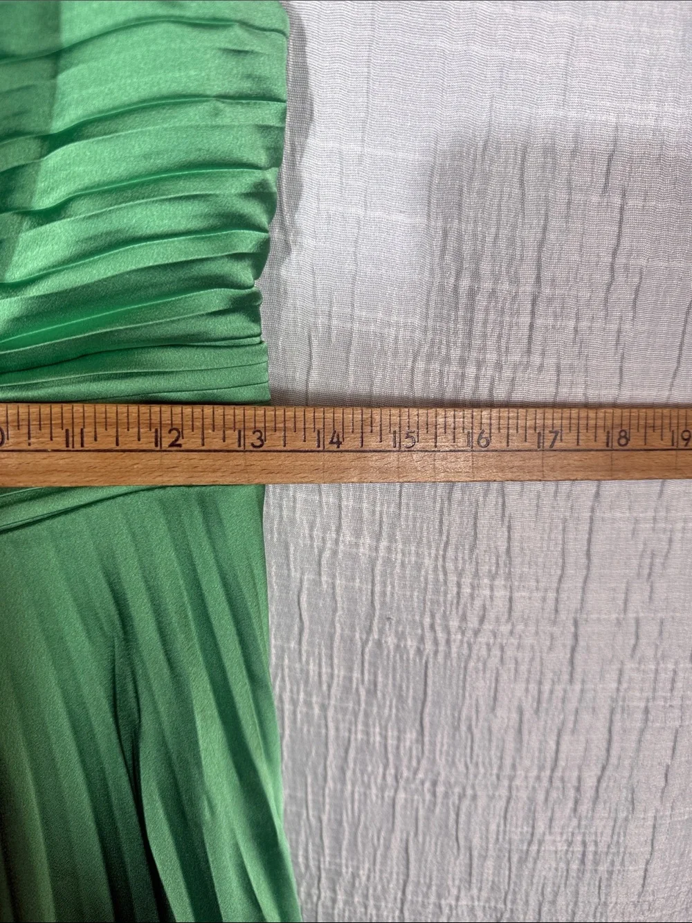 A & F Giselle Pleated Tiered Maxi Dress medium green cutout